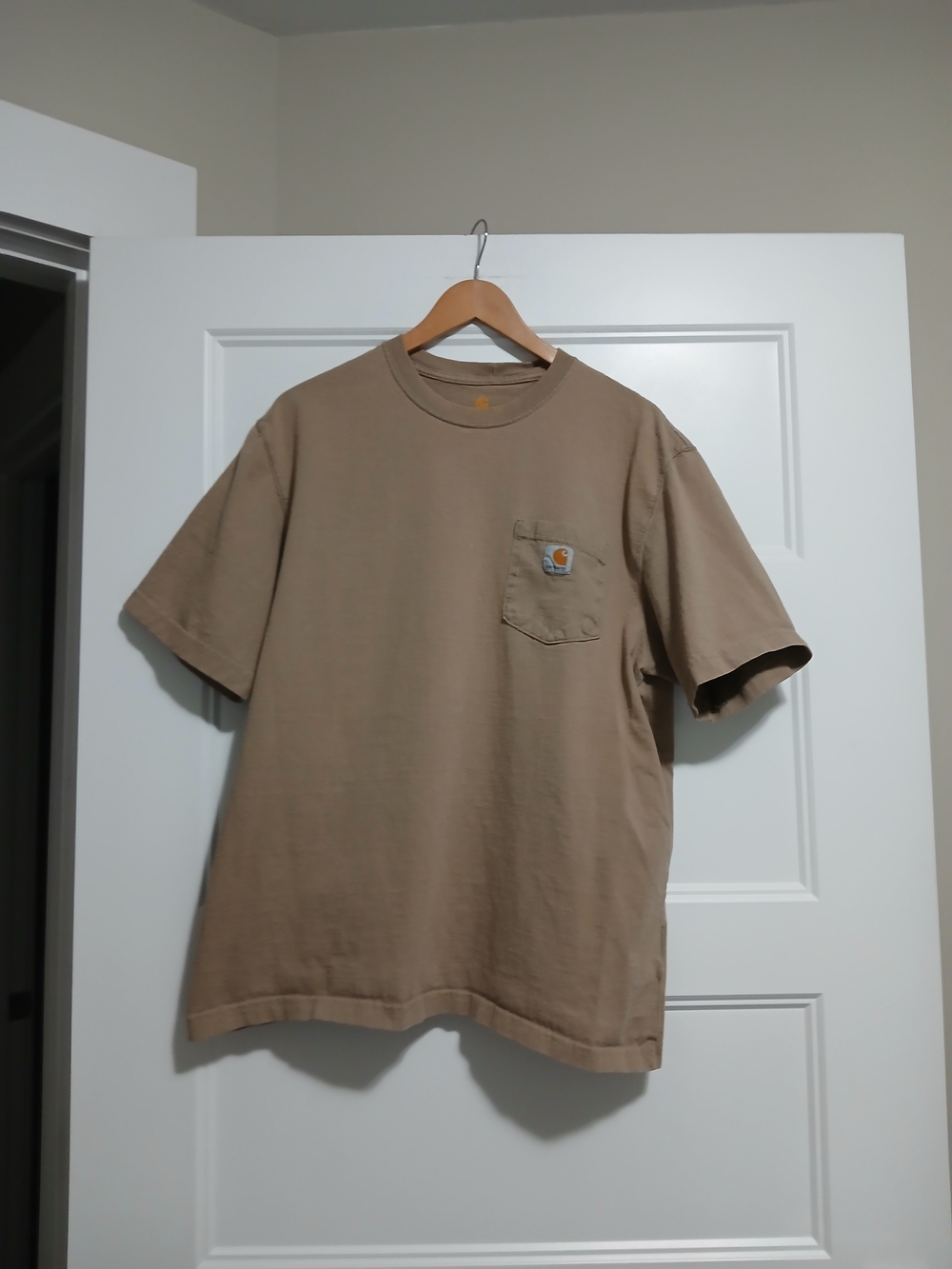 Carhartt Men’s Short-Sleeve Pocket T-Shirt in Tan Large